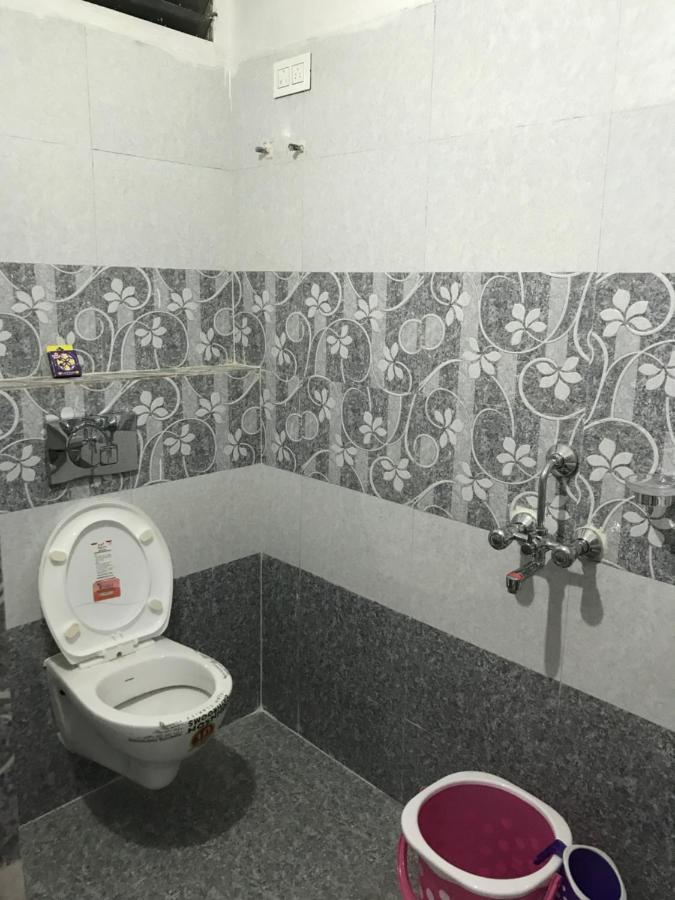 Krishnananda Dham Hotel Puri Exterior foto